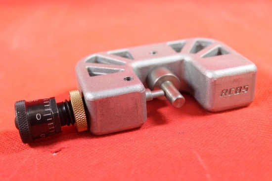 RCBS hand case neck trimmer. Used in good condition.