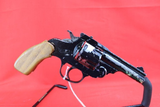 Meriden Revolver