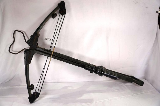 Crossbow with soft zippered case