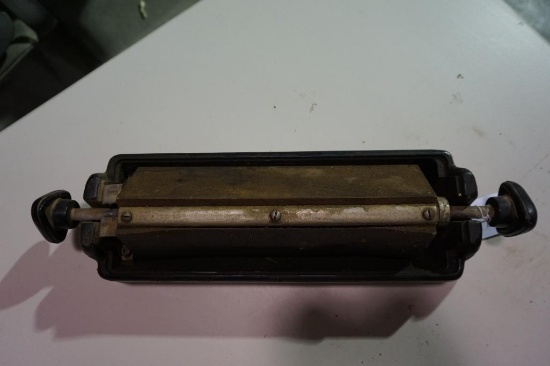 Multi oilstone knife sharpening system