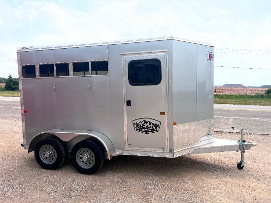 Big Sky by Frontier 2 Horse Trailer 2025 Model. Removable Plexiglass on both sides. Big tack with