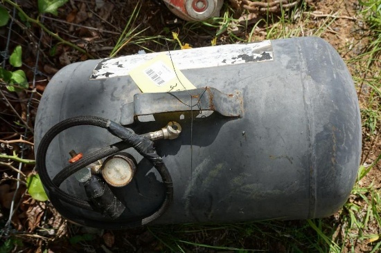 Five gallon air tank with hose and gauge