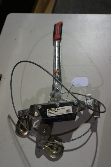 One Larin cable come-along.