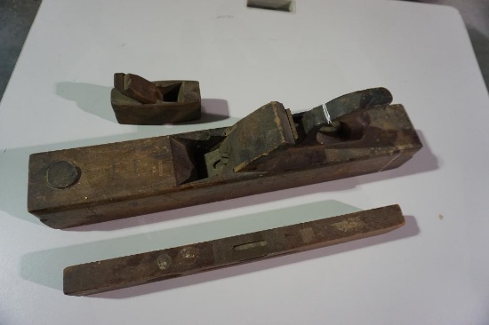 Antique large wood block plane, and wood level.