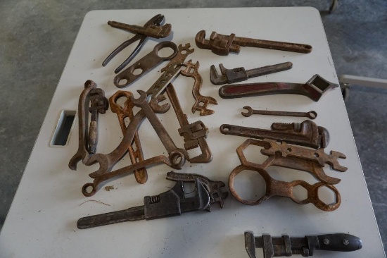 Miscellaneous old wrenches.
