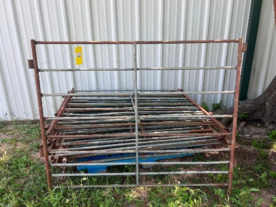 13 panels 5' long. Sell as one money.