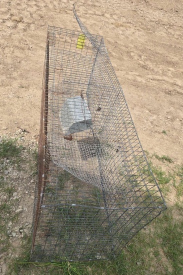 One wire double rabbit cage. Used.