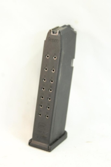 One Glock 9MM 17 rnd mag