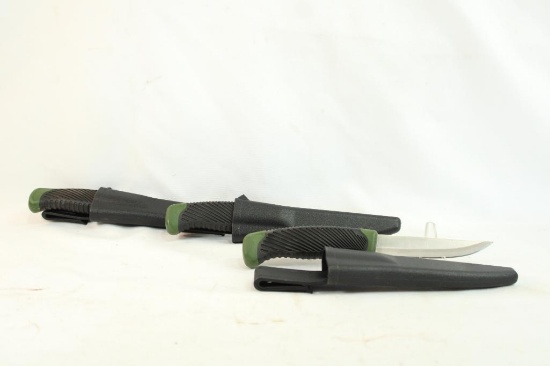 Three fixed blade knives with 4" blade and molded plastic sheaths