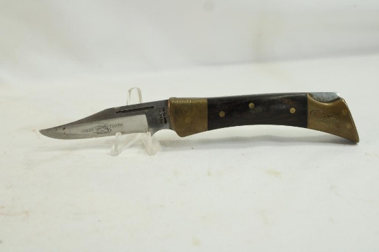 Case 1976 shark tooth folding pocket knife with 3.5" blade
