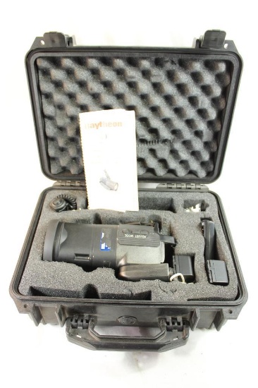 Raytheon infrared palm camera in case with instruction manual