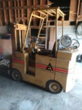 Allis Chalmers ACC40 Forklift