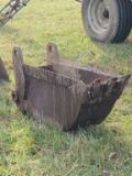 580 Case Bucket