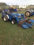 Ford 1220 Tractor loader backhoe