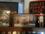 HARLEY DAVIDSON DIECAST HIGH DETAIL MOTORCYCLES AND GAS PUMP