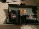 HARLEY DAVIDSON CASE WITH 2 CUPS AND DICE