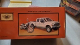 HD F250 CREW CAB AND DEUCE 1:24 SCALE
