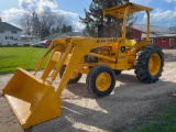 JOHN DEERE 300-B LOADER TRACTOR