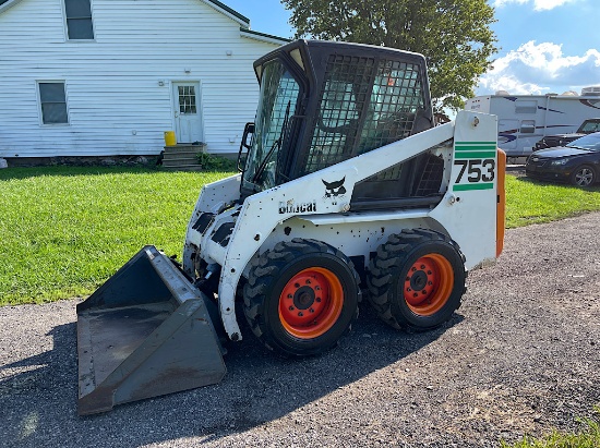 BOBCAT 753 SKID STEER