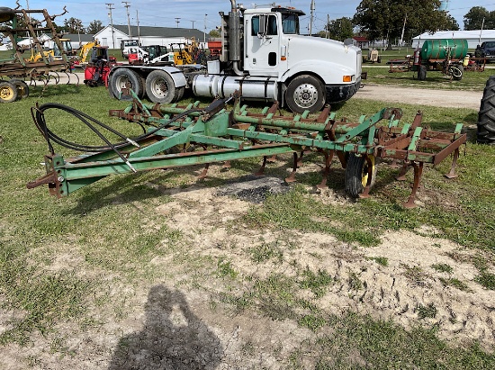 JOHN DEERE E1000 FIELD CULTIVATOR