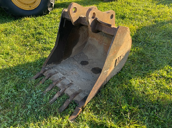 30” WERK BRAU BACKHOE BUCKET