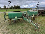 JOHN DEERE 1240 4 ROW PLANTER