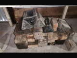 TRAILER AND TIRE CHUCKS