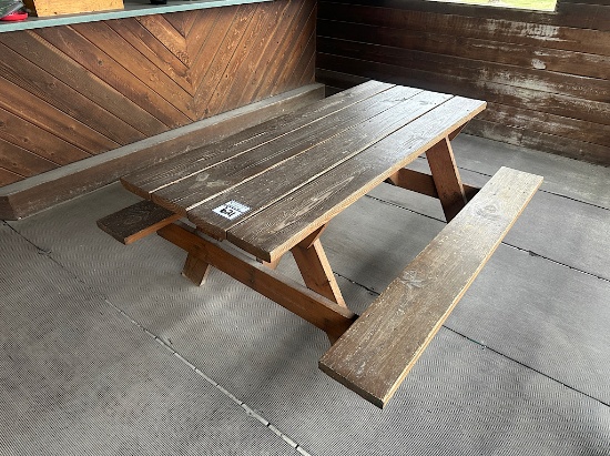 6' WOODEN PICNIC TABLE