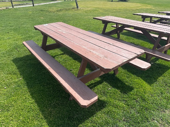 8' WOODEN PICNIC TABLE