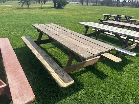 8' WOODEN PICNIC TABLE