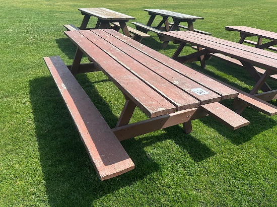 8' WOODEN PICNIC TABLE