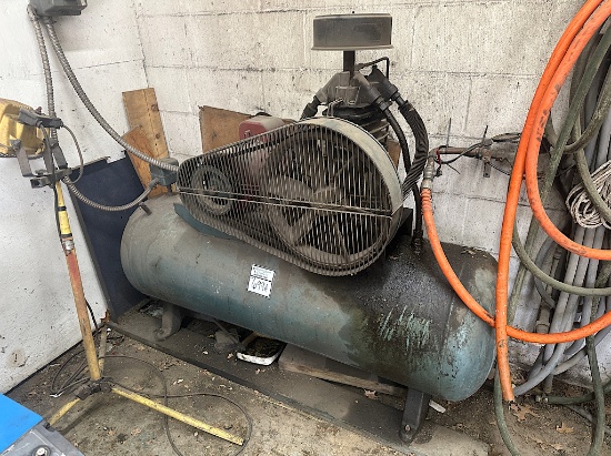 AIR COMPRESSOR