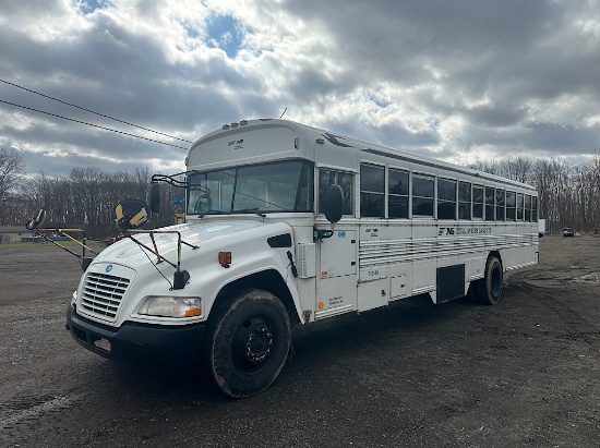 2011 BLUE BIRD BUS