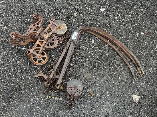 VINTAGE HAY TROLLEY