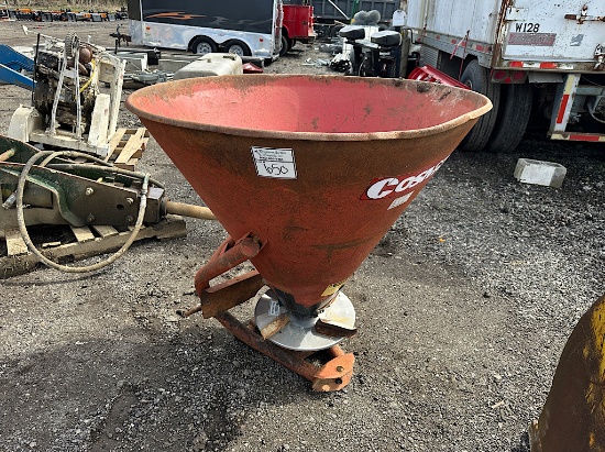 COSMO 3 POINT FERTILIZER SPREADER