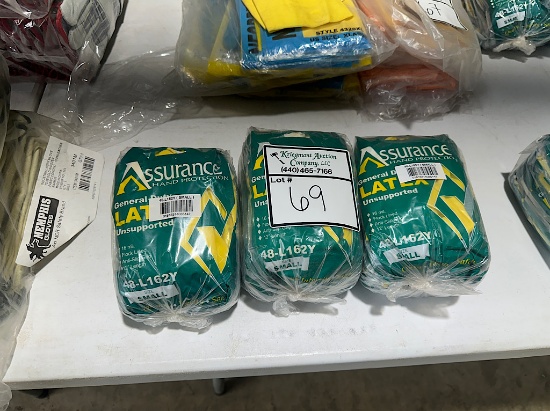 3 PACKS OF LATEX GLOVES