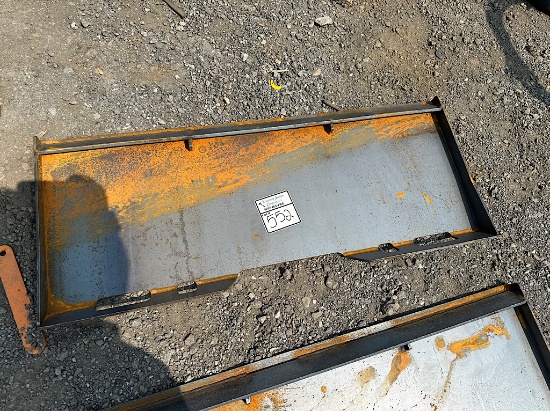 QUICK ATTACH MAKEUP PLATE