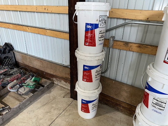 (3) UNIVERSAL SPILL KITS
