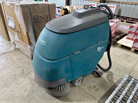TENNANT T5 FLOOR SWEEPER