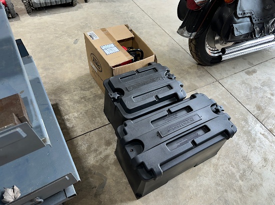 NOCO MARINE BATTERY BOXES, KING 4 STROKE ENGINE