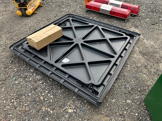 TONNEAU COVER