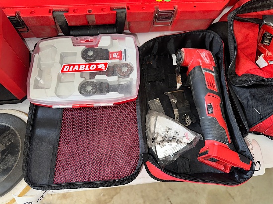 MILWAUKEE M18 MULTI TOOL