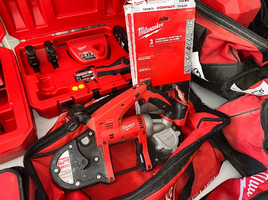 MILWAUKEE M18 PORTABLE BANDSAW