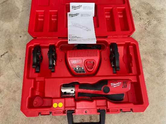 MILWAUKEE M12 FORCE LOGIC PRESS TOOL
