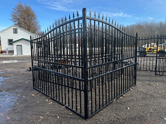20' BIPARTING DRIVEWAY GATES
