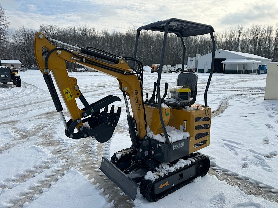 CFG INDUSTRIAL MX12R MINI EXCAVATOR