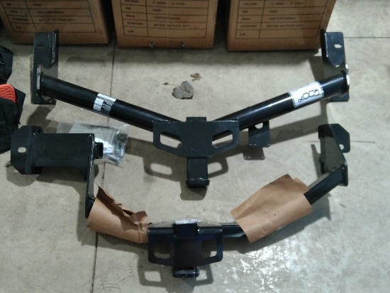 (2) Hitches: Draw-Tite Class 3, Curt Class 3