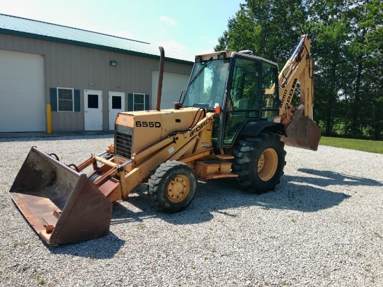 Ford 655D Loader Backhoe