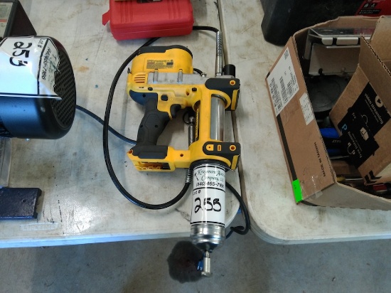 DeWalt Grease Gun