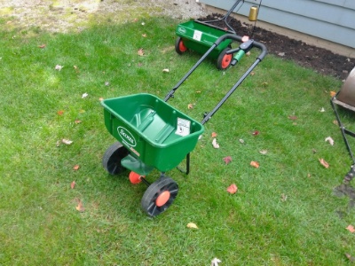 Scotts Fertilizer Spreader